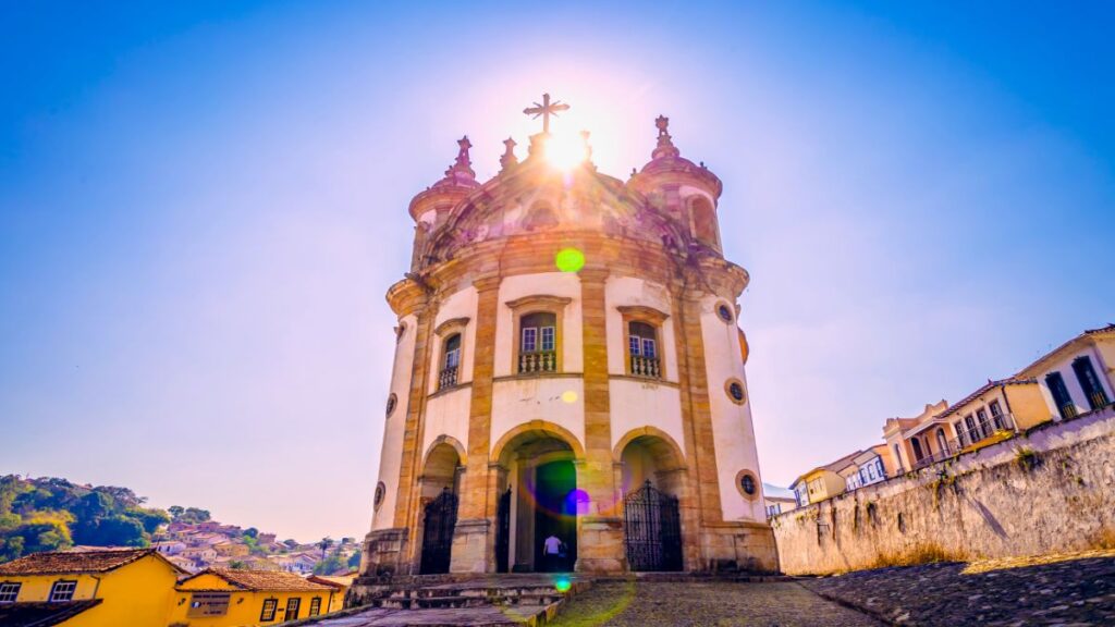 Lugares baratos para viajar no Brasil - Ouro Preto (MG)