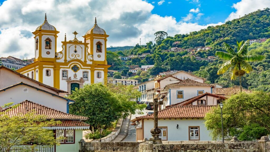 Lugares para viajar sozinho no Brasil - Ouro Preto (MG)