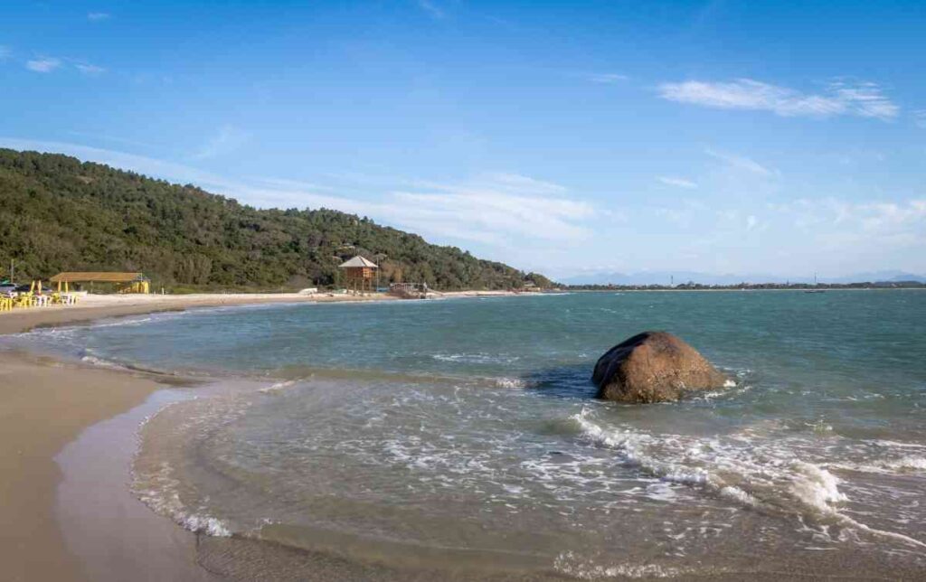 Praia do Forte uma das melhores em Florianópolis