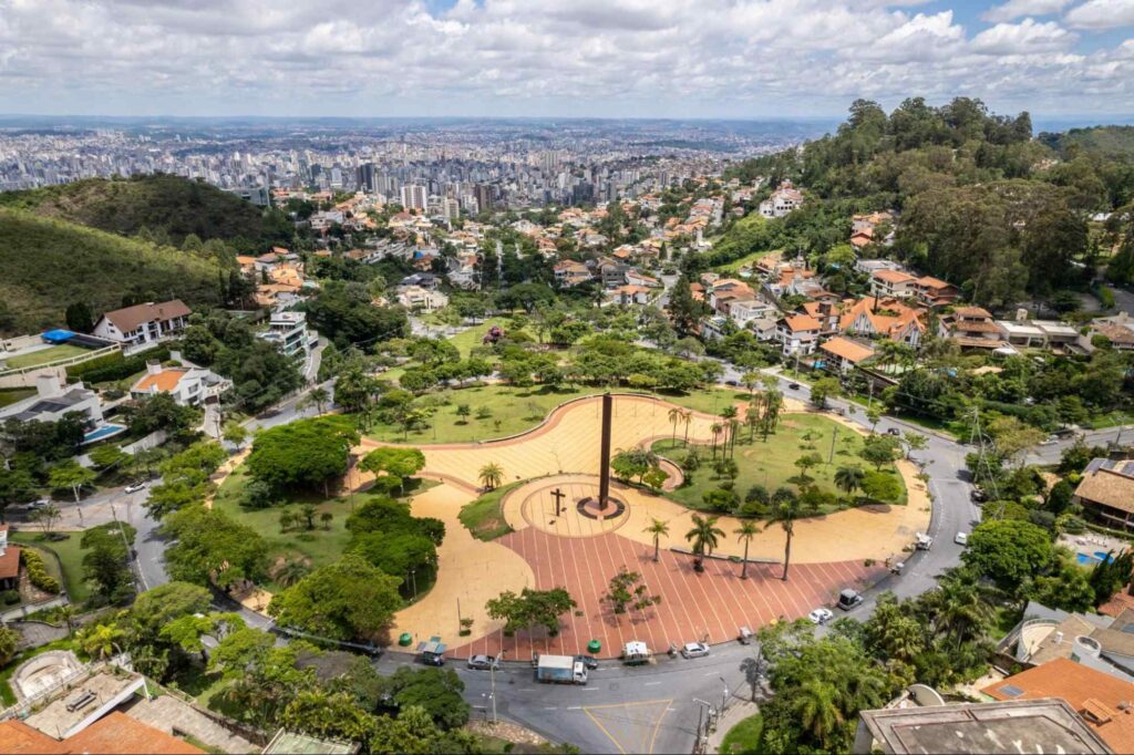 Pontos turísticos de Belo Horizonte - Praça do Papa