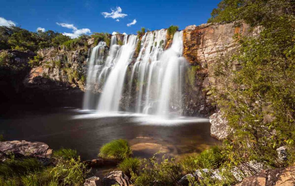 Cachoeira da Gruta em Delfinópolis uma das melhores em Minas Gerais