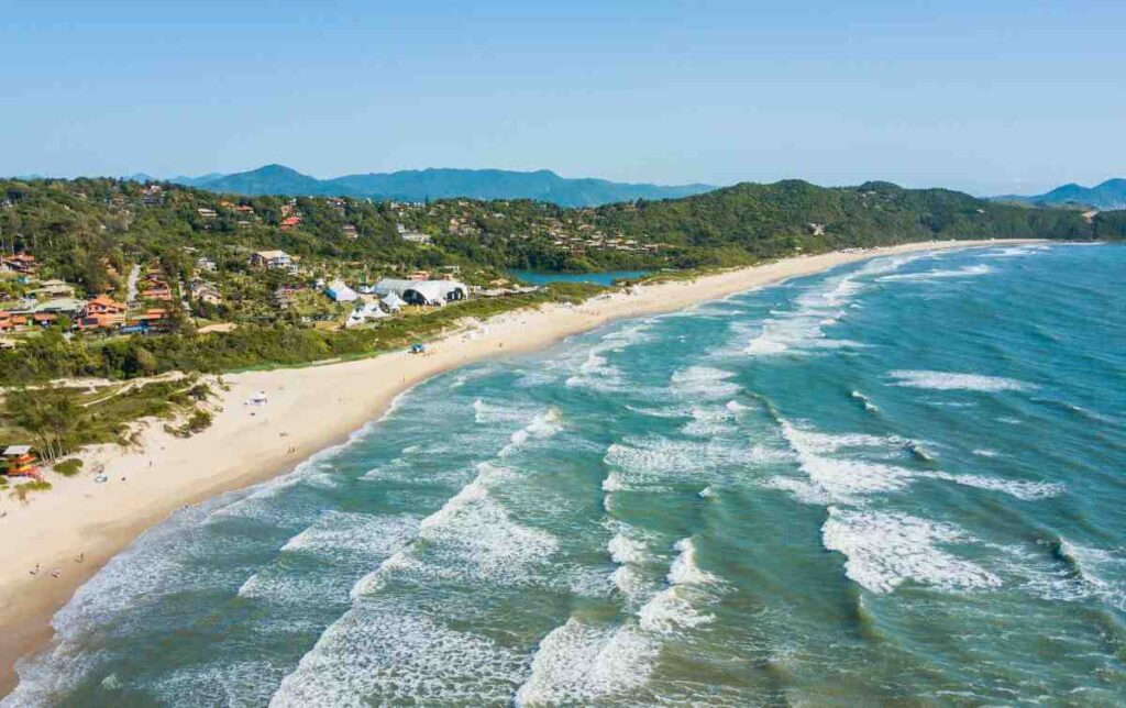 Praia do Rosa em Imbituba uma das melhores de Santa Catarina