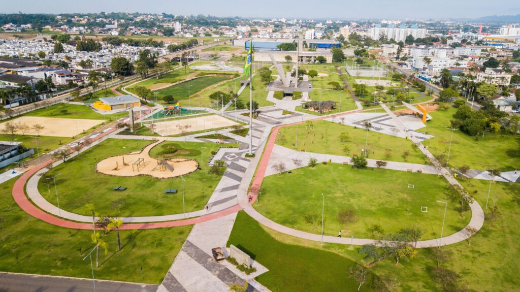 Vista aérea da Praça do Congresso em Criciúma